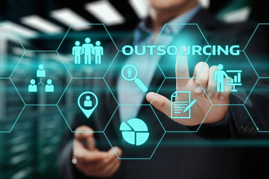 Outsourcing Custom Development for Fast-Paced Companies